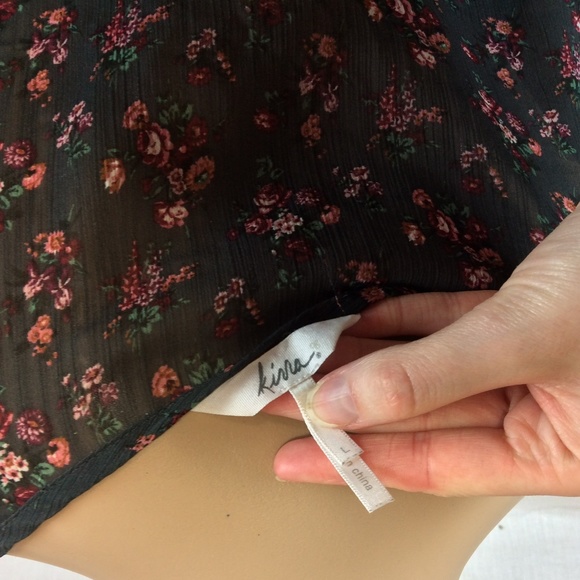 EUC floral chiffon button up blouse - Picture 4 of 4